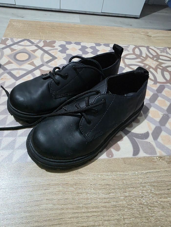 Lot 4 paires chaussures garçon (Taille 28 & 29) - Crocs, Okaïdi, H&M - photo numéro 5