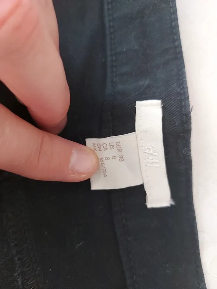 Short en jean noir H&M - photo numéro 4