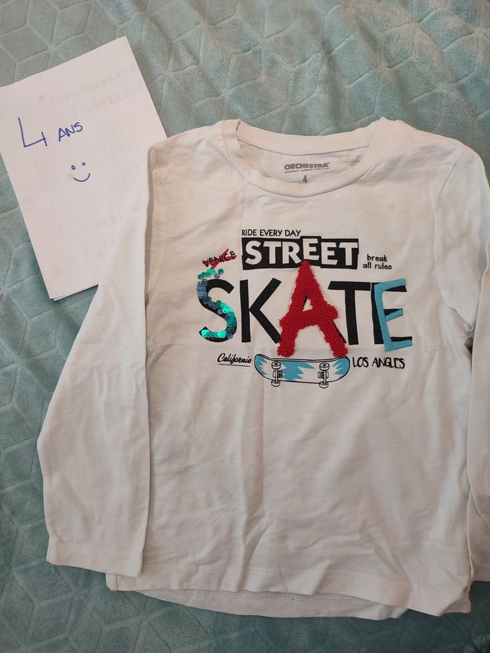 Tee shirt