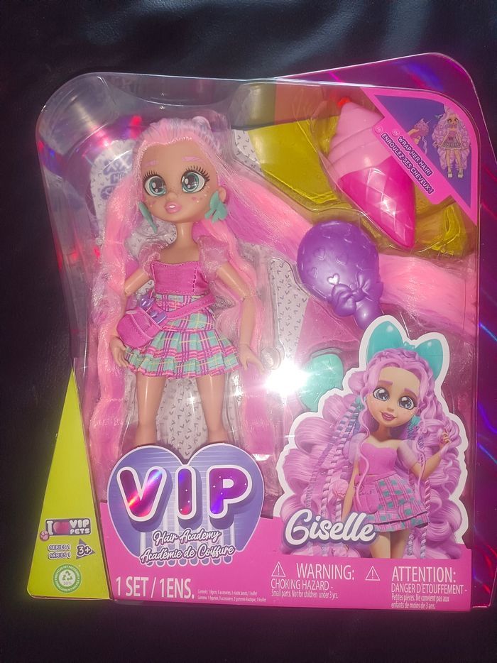 Giselle VIP Pets
