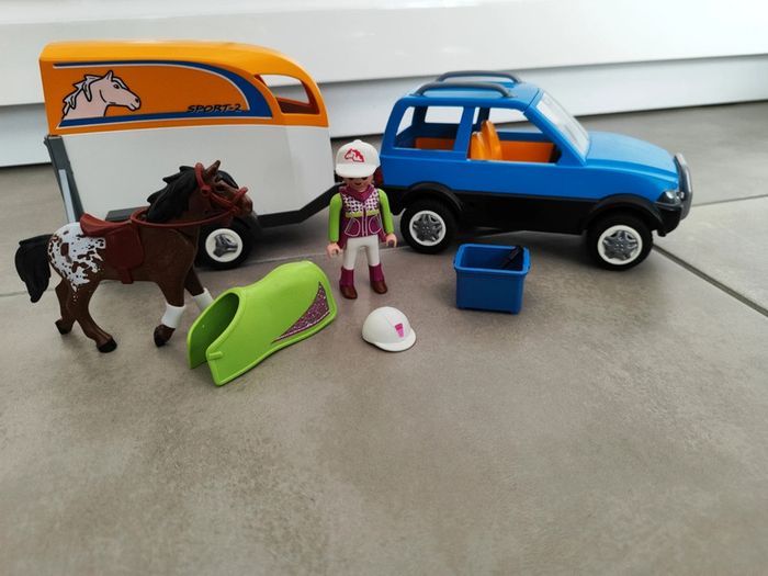 Voiture avec remorque et cheval Playmobil 5223 - photo numéro 2