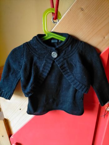 Ravissant pull IKKs 2 ans