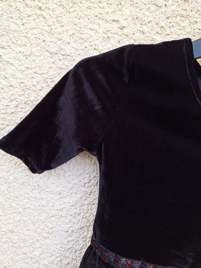 👗 Magnifique robe manches courtes Kiabi 8 ans - photo numéro 2