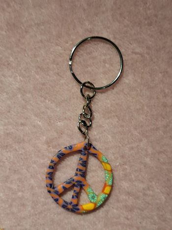 Porte clé peace and love
