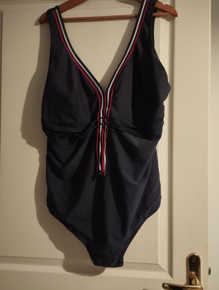 Maillot de bain une piece t.58 Ulla popken