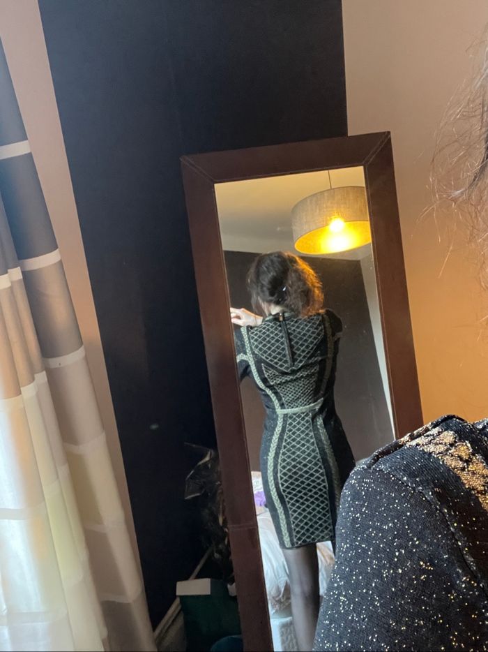 Robe moulante noire et dorée Ivyrevel - photo numéro 7
