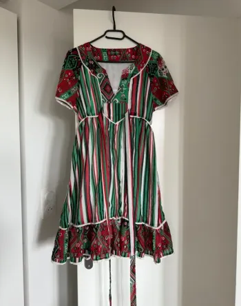 Jolie robe d’été L/40