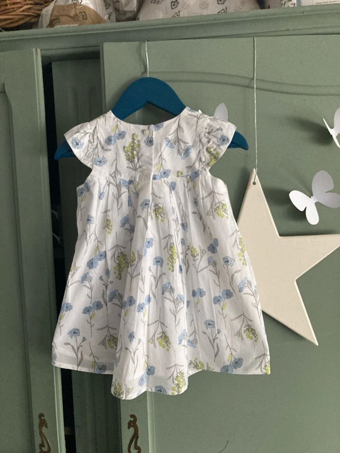 Robe bébé fleurie