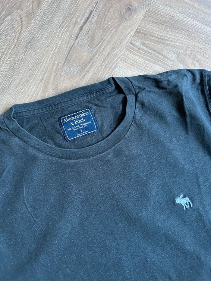 T shirt noir - photo numéro 2