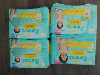 2 paquet 5 et 2 paquet 4 couche Pampers premium 