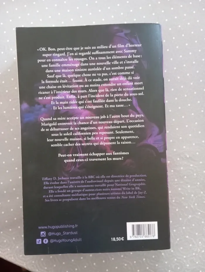 Livre White Smoke - photo numéro 2