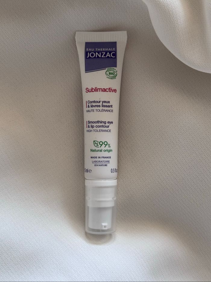 Contour yeux et lèvres Jonzac - photo numéro 2