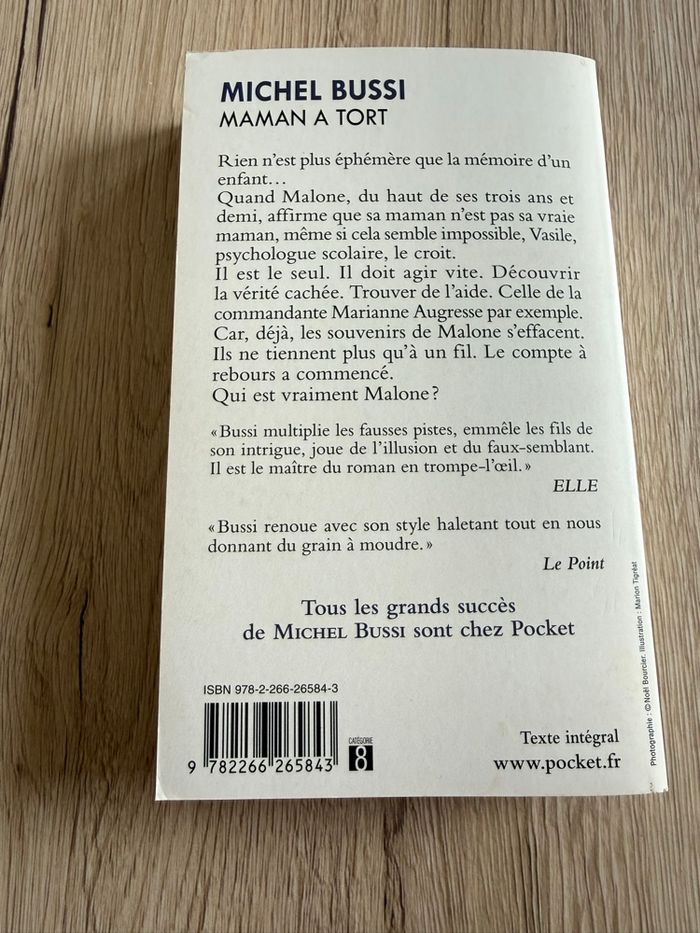 Livre Maman a tort Michel Bussi - photo numéro 3