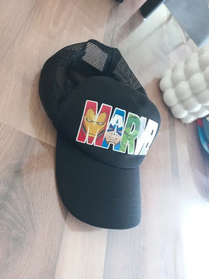 Casquette marvel taille 54 - photo numéro 2