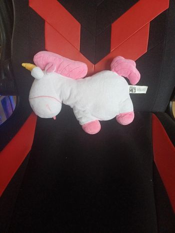 Peluche licorne despicable me 3