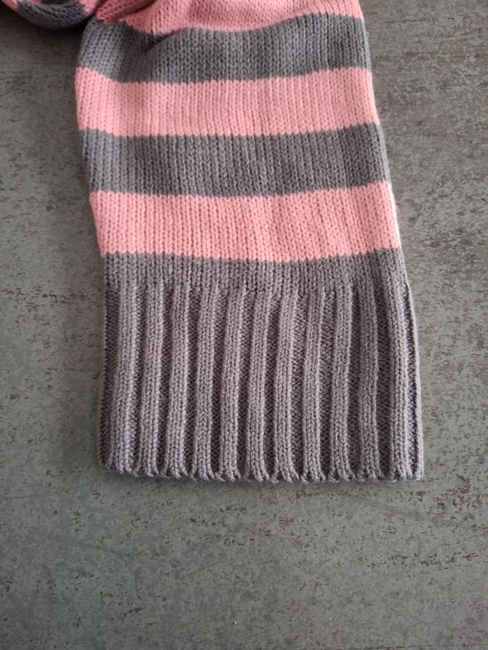 Pull - 8 ans - - photo numéro 2