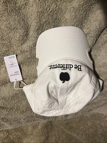 Casquette balenciaga authentique