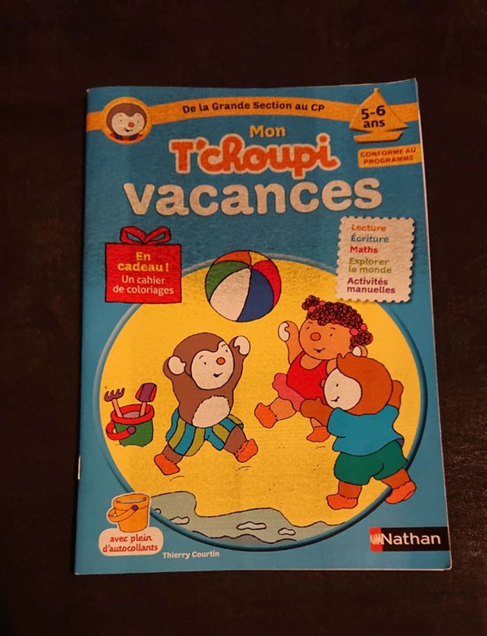 T'choupi vacances + 2 magazines t'choupi