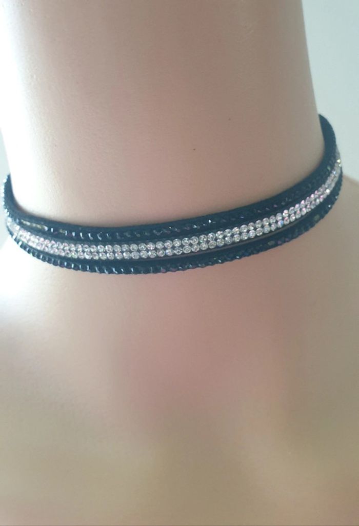 🩷 Tour de cou avec strass #emyfleury_bijoux - photo numéro 2