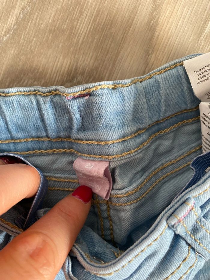 Jean bleu clair délavé - photo numéro 4