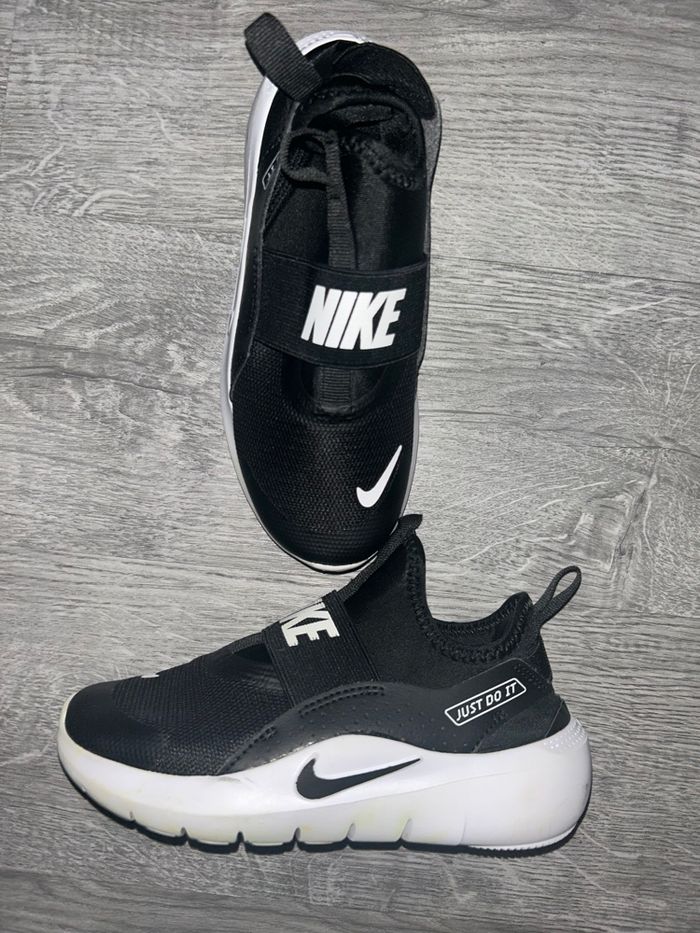 Nike flex runner