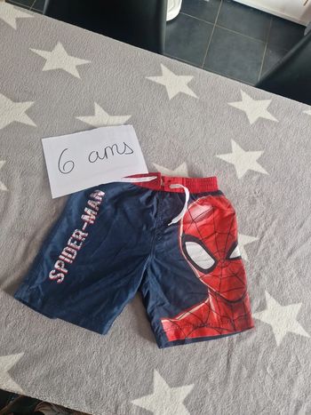 Short de bain spiderman
