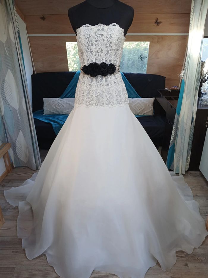 robe de mariée taille 38/40/42 - photo numéro 3