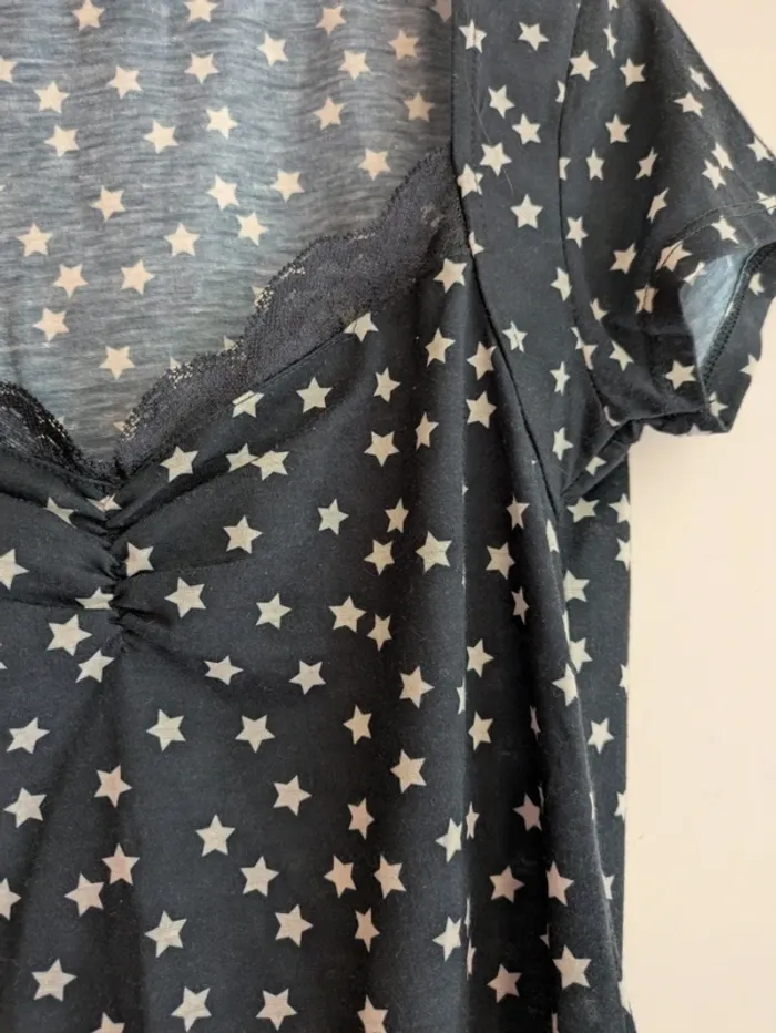 Magnifique t shirt Bleu marine à étoiles blanches - photo numéro 4