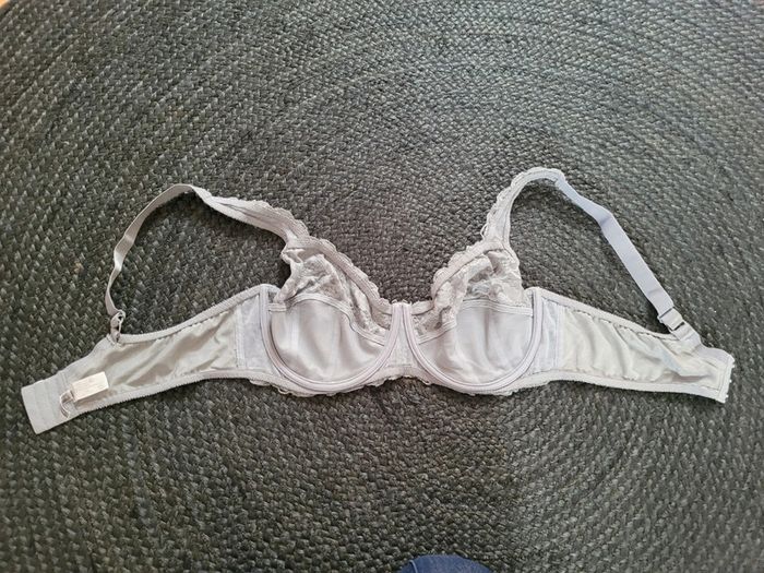 Soutiens-gorge armatures gris pâle et dentelle - 110D - Blancheporte - photo numéro 5