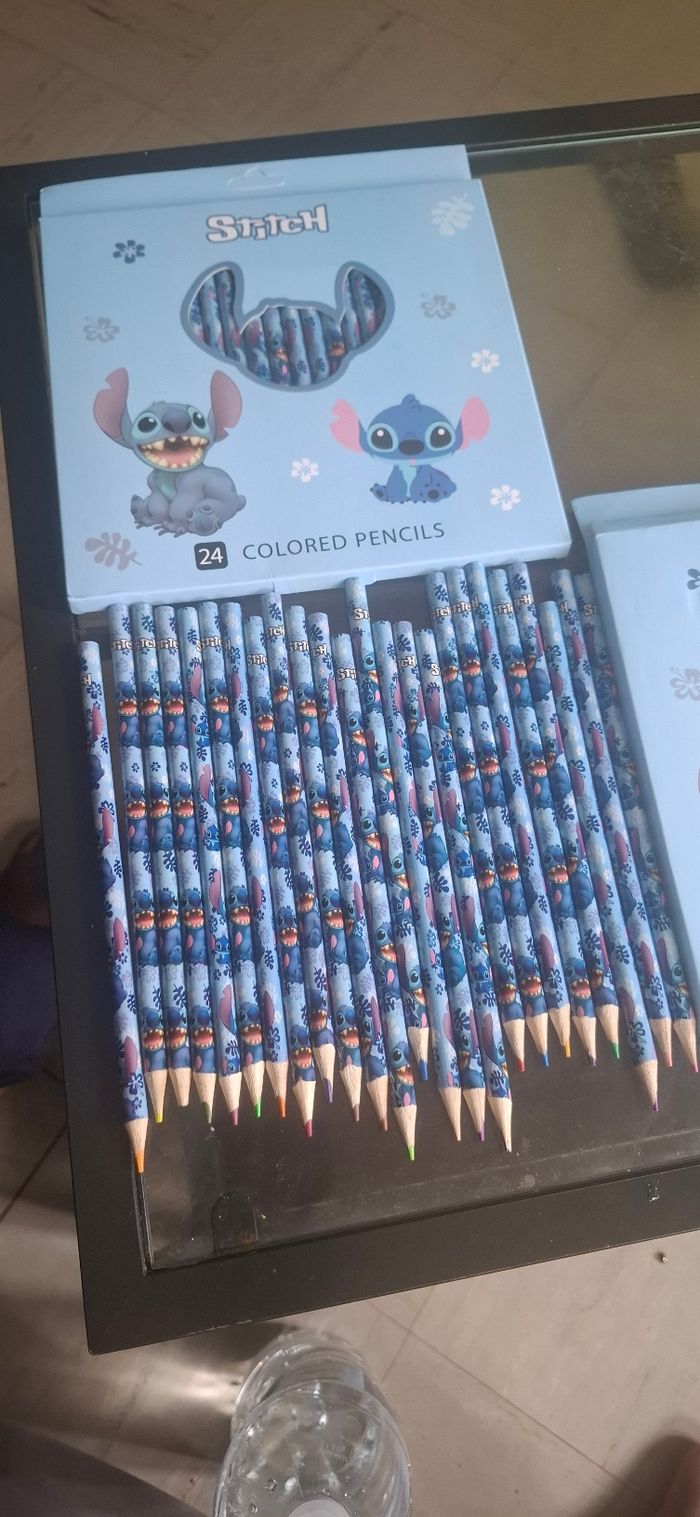 Lot 24 crayon de couleurs stitch - photo numéro 8