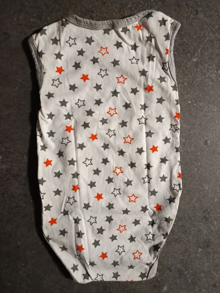 Body étoiles 12/18 mois - photo numéro 4