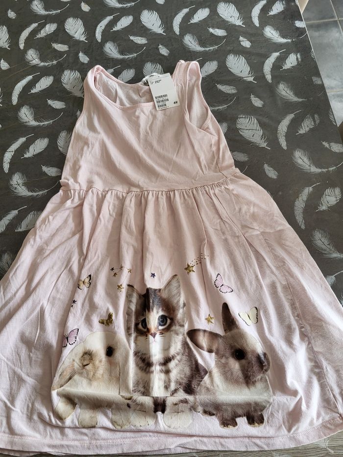 Robe neuve avec étiquette 🏷 taille 8 / 10 ans