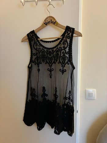Débardeur noir transparent avec dentelle – Taille S – Très bon état