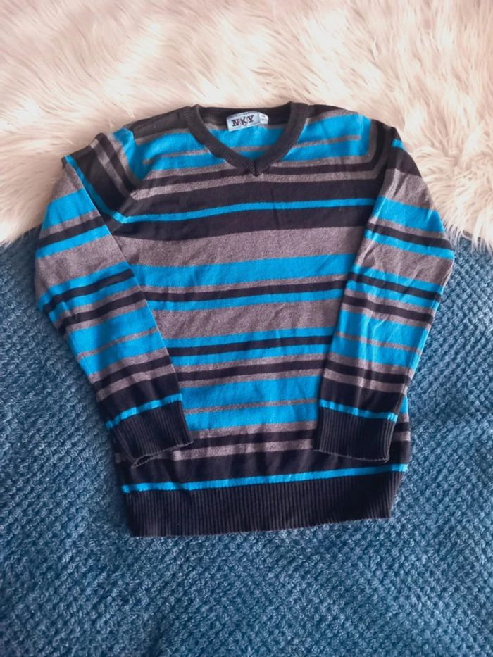 💚 Pull - NKY - 8 ans 💚