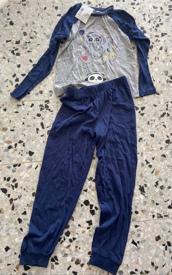 Pyjama neuf 6/8 ans