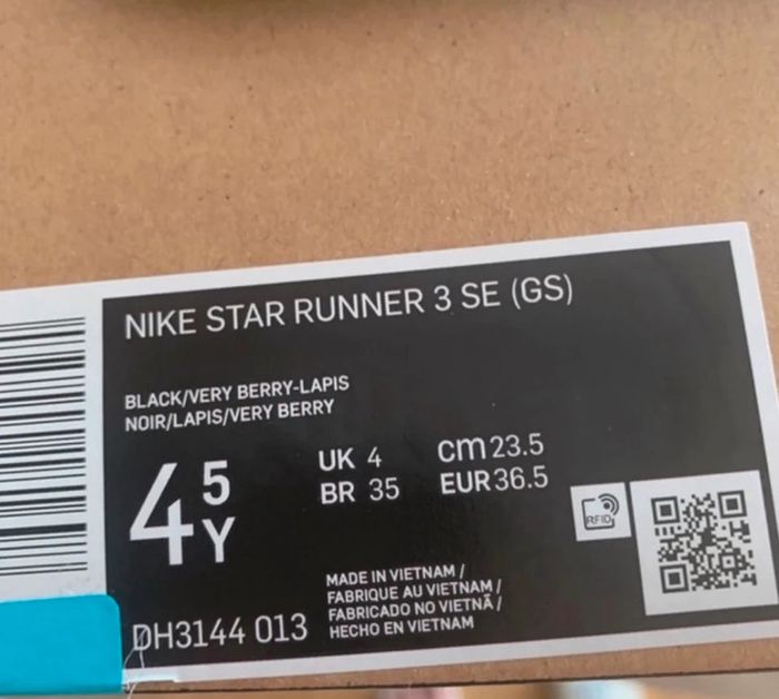 Sneakers Nike taille 36,5 - photo numéro 9