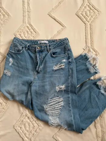 Jean boyfriend Zara taille 40