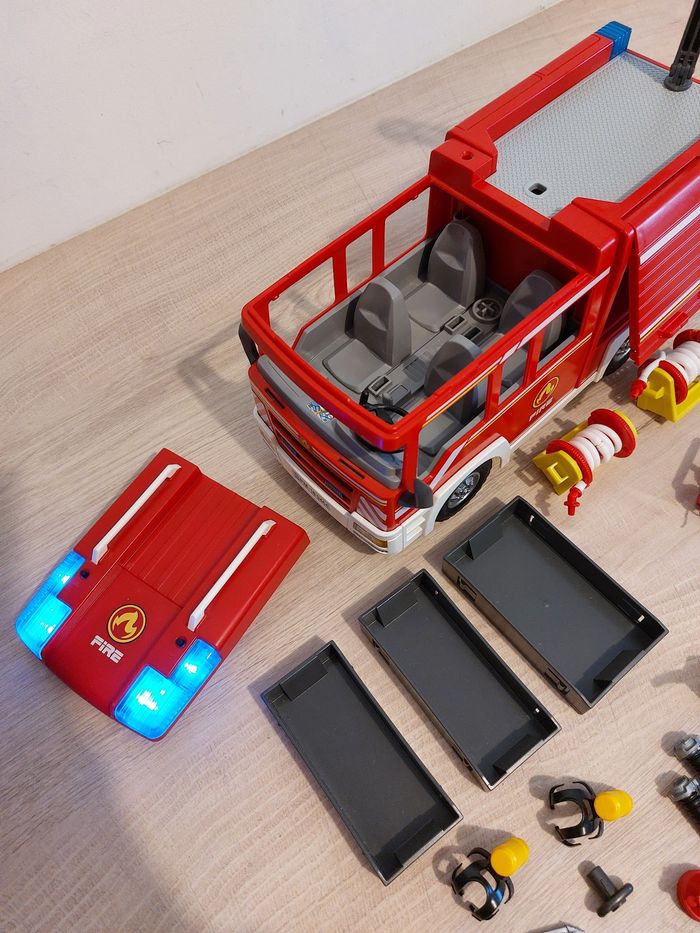 Camion de pompiers playmobil - photo numéro 6