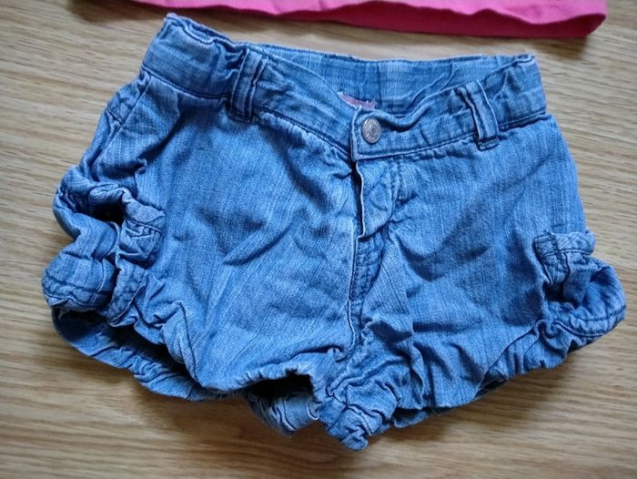 Ensemble débardeur rose et short en jean. Bébé 6 mois - photo numéro 5