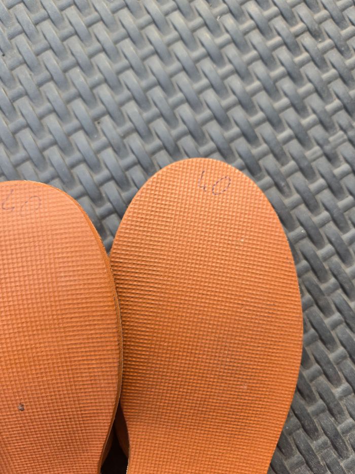 chaussons tout en cuir taille 40 - photo numéro 6