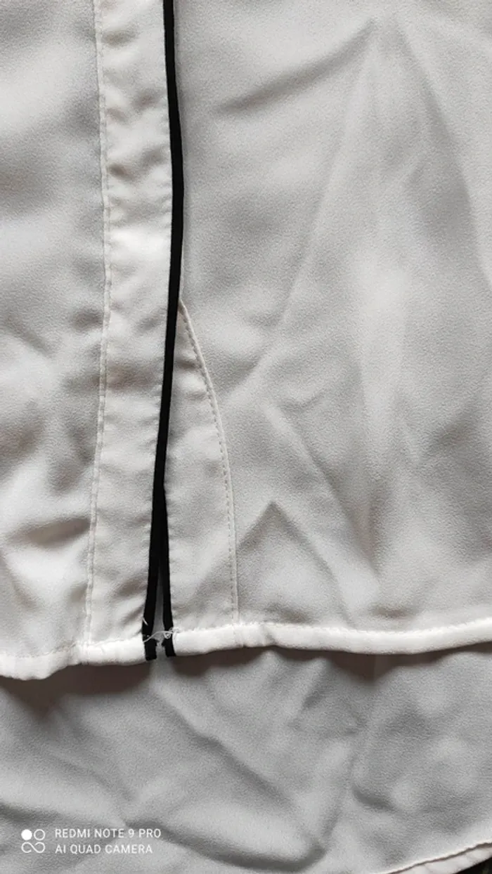 Blouse sans manche - photo numéro 8