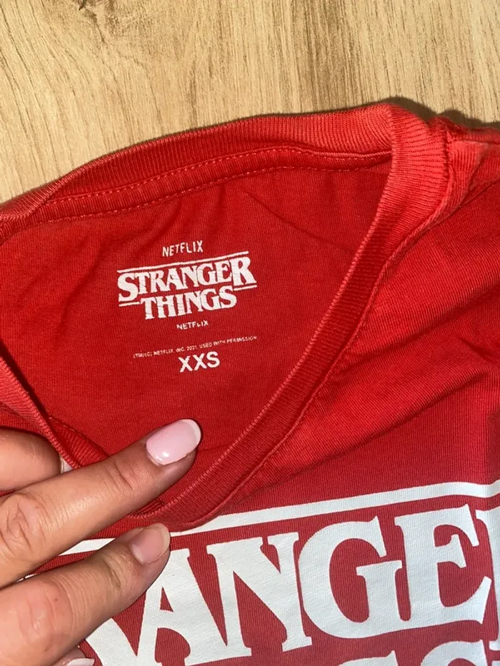 TEE shirt stranger things - photo numéro 2