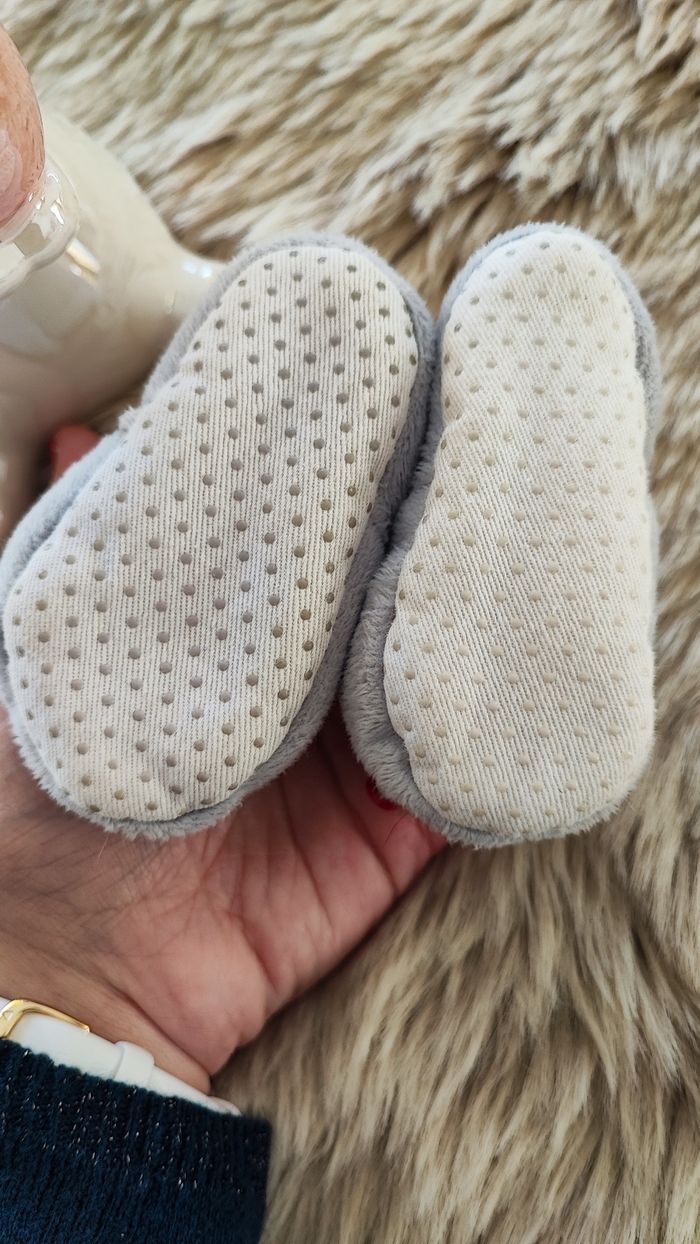 Chausson gris 0/3 mois Mum dad - photo numéro 3