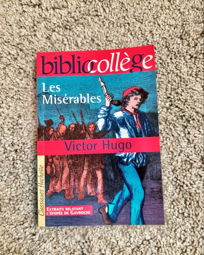 🪴 Livre Les Misérables – Victor Hugo – Bibliocollège – Très bon état