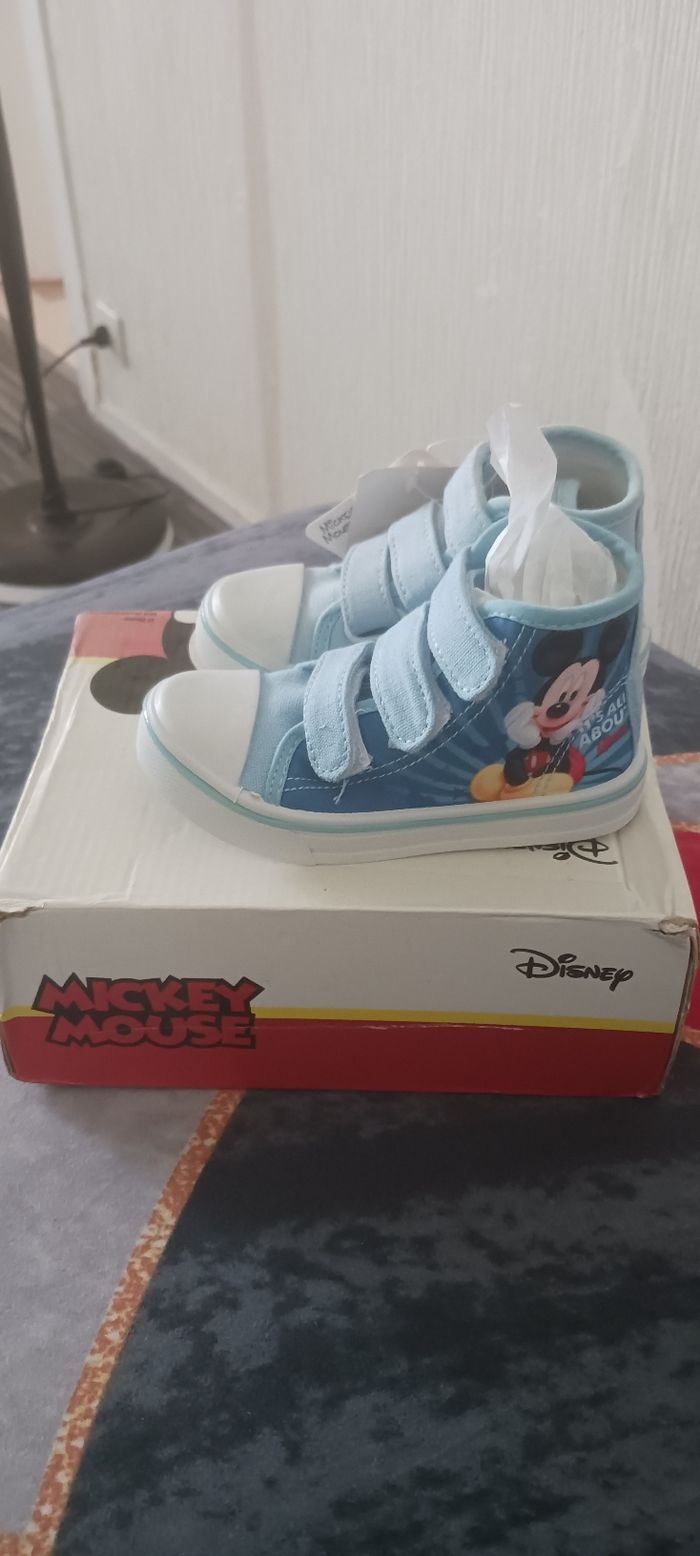 Chaussures disney garçon taille 25 - photo numéro 2