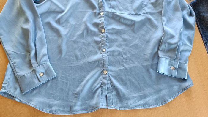 Chemise bleu ciel en satin - photo numéro 6