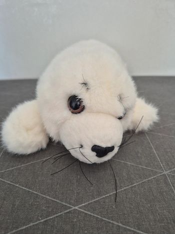 Peluche phoque blanc