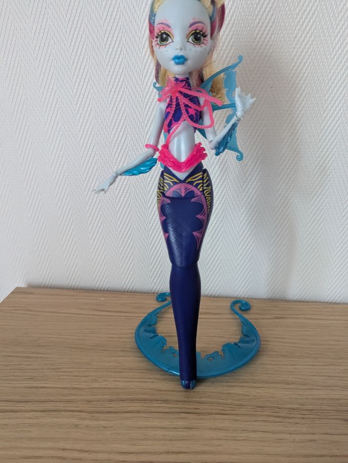 Poupée Monster high Lagoona great Reef scarrier - photo numéro 4