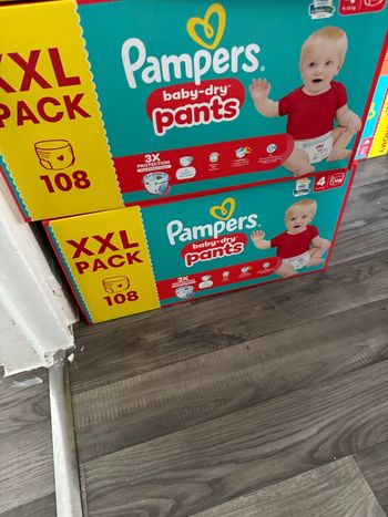 Pampers baby dry pants taille 4(9-15) kg