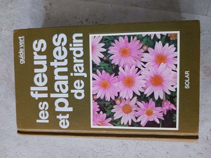 Guide vert les fleurs et plantes de jardin Solar